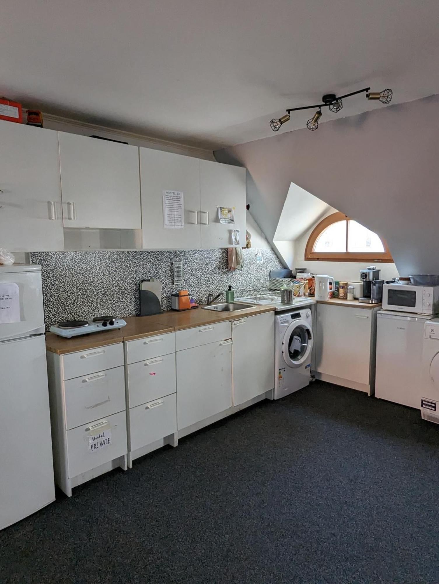 Hostel John Galt เบอร์โน ภายนอก รูปภาพ